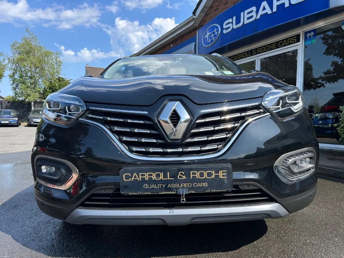 Renault Kadjar 1.5 DCI GT LINE in Black & Black Le - Image 4