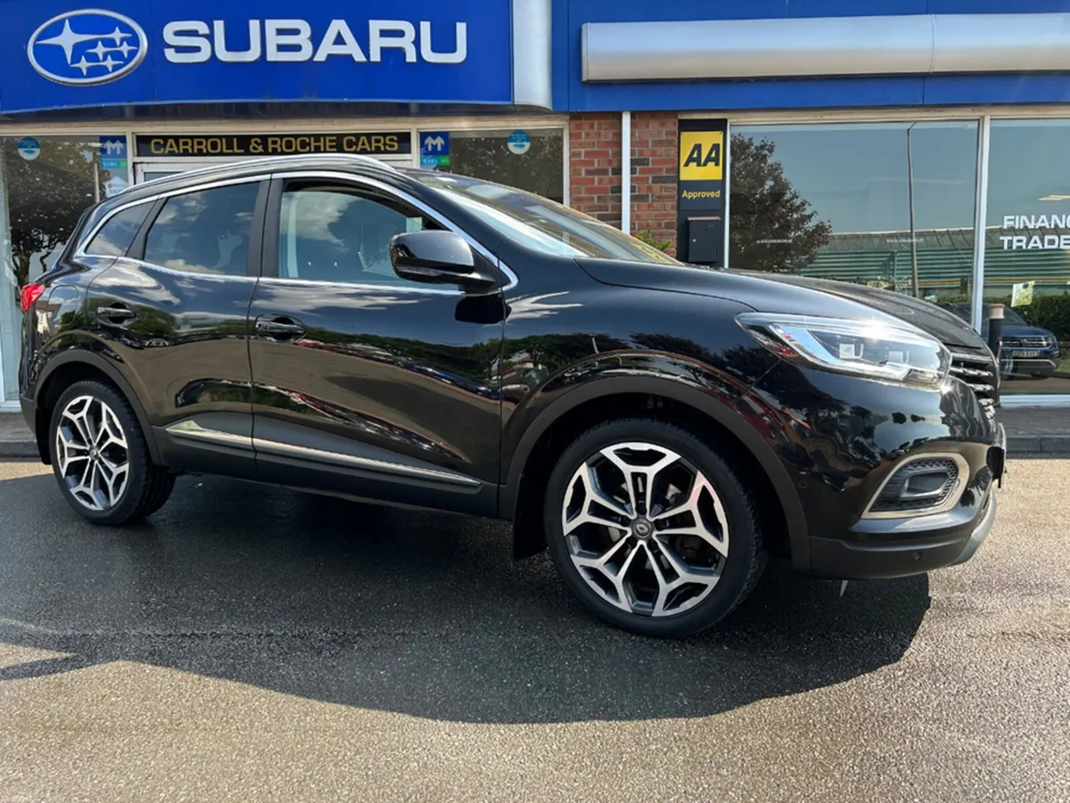Renault Kadjar 1.5 DCI GT LINE in Black & Black Le - Image 2