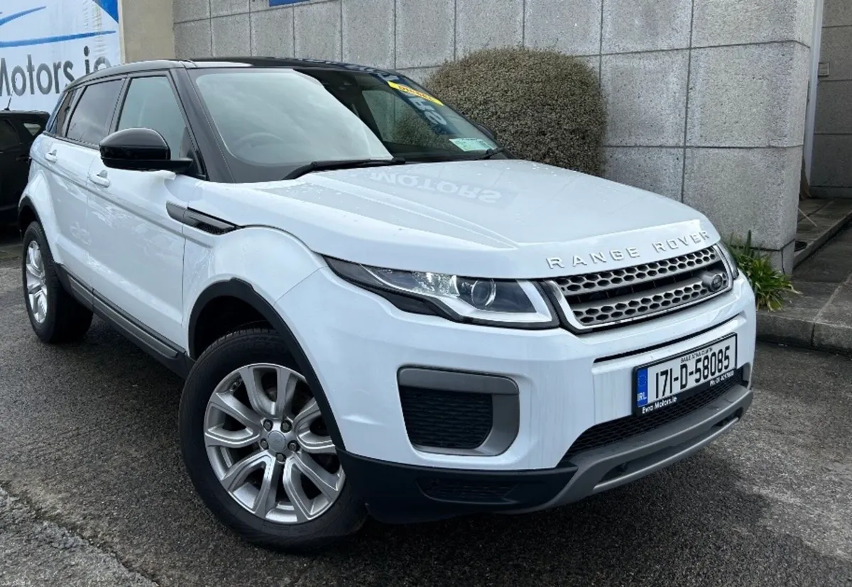 White Range Rover Evoque - Image 3