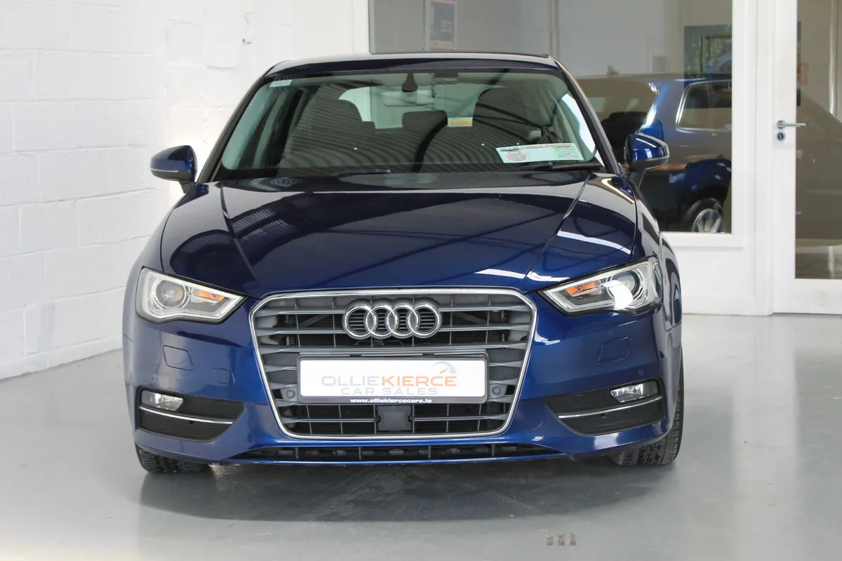 Audi A3 2015, Petrol Automatic Hatchback - Image 3