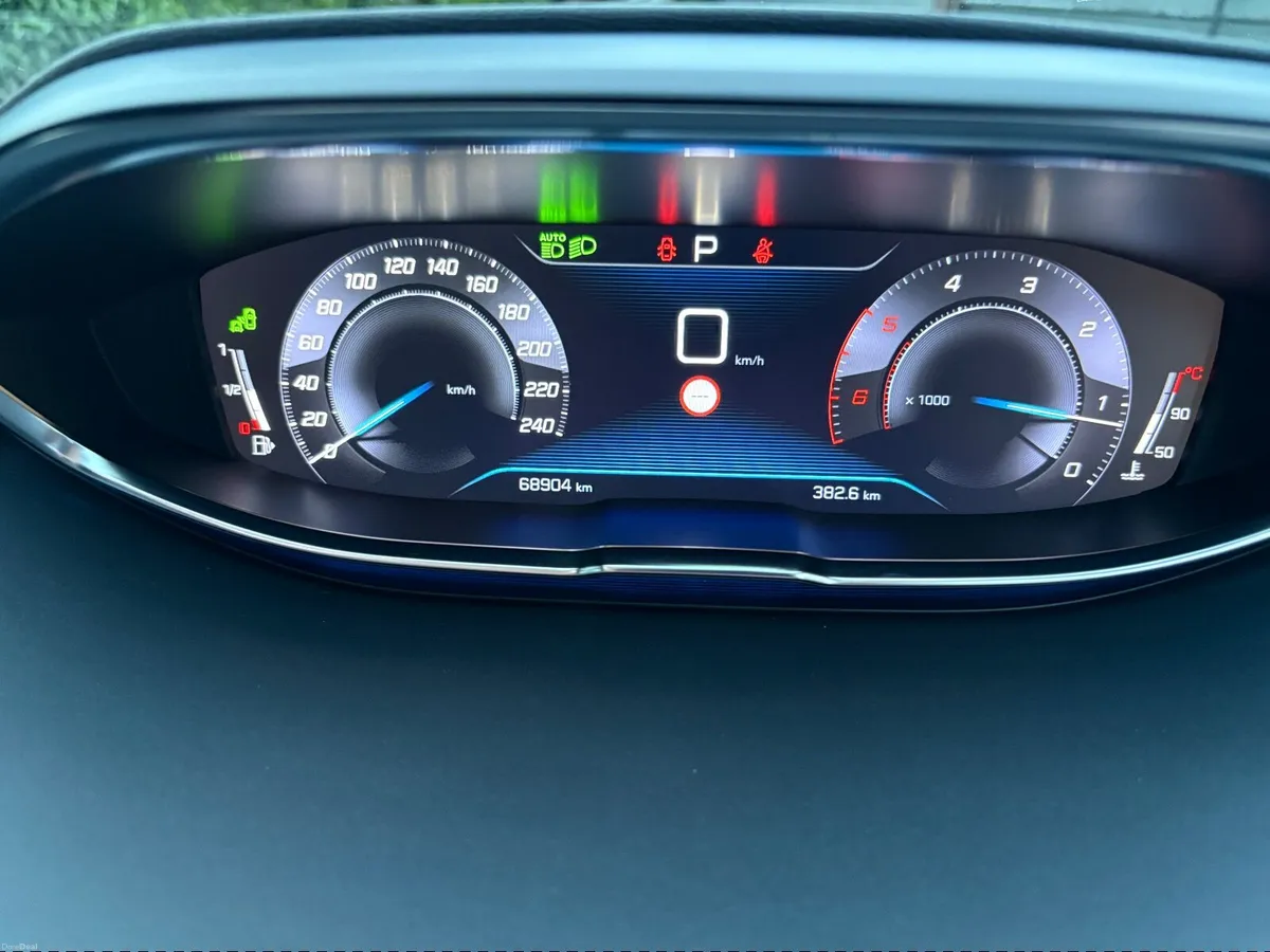 2019 (192) Peugeot 3008 GT Line 1.5 Diesel Auto - Image 2