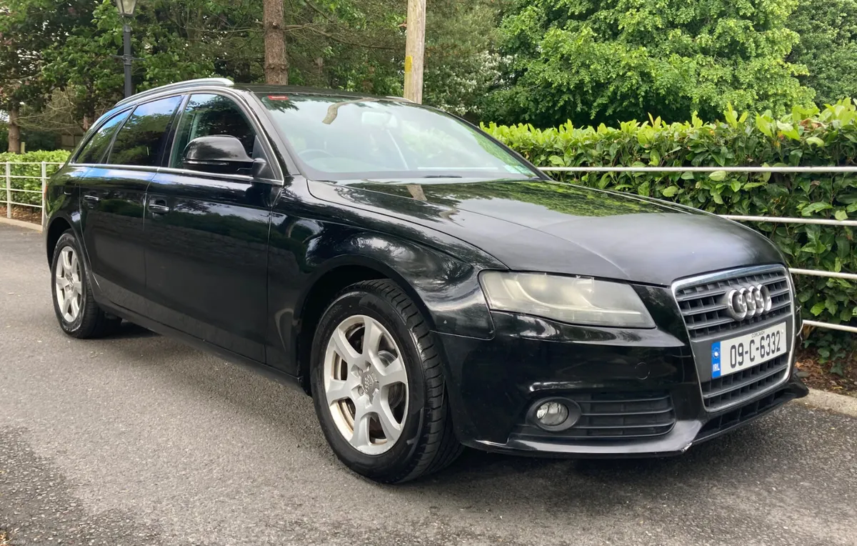 Audi A4 2.0TDI 120 BHP AVANT Estate Sport Line - Image 4