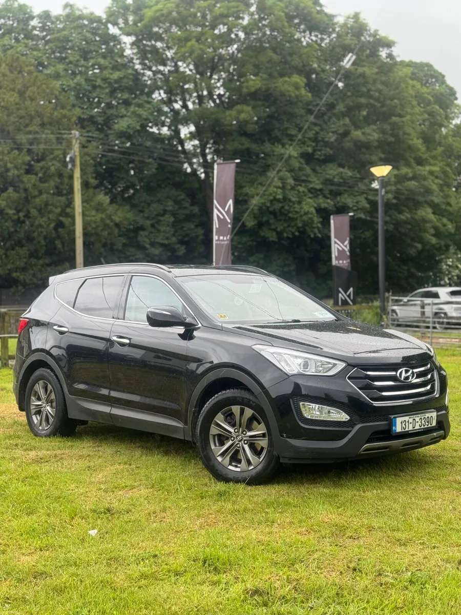 2013 Hyundai Santa Fe 4WD 7-Seater – High Spec - Image 2