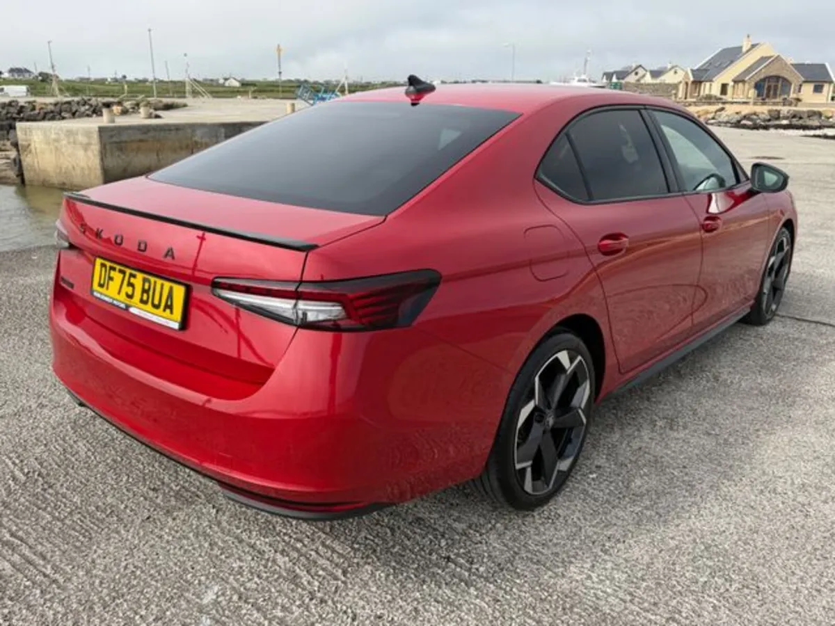 Skoda Superb SPORTLINE TDI DSG - Image 3