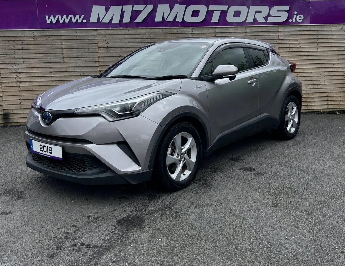 2019 Toyota C-HR, Auto Hybrid - Image 1