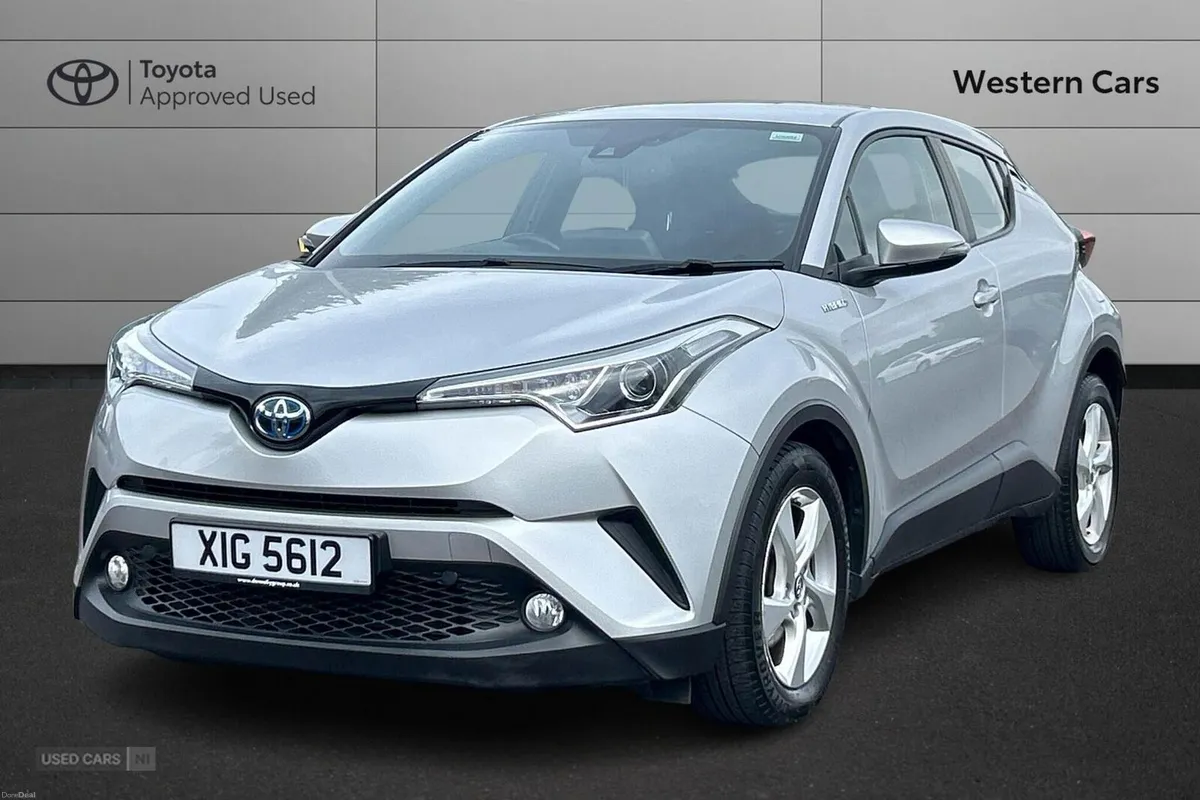 Toyota C-HR 1.8 VVT-h Icon CVT Euro 6 (s/s) 5dr - Image 3
