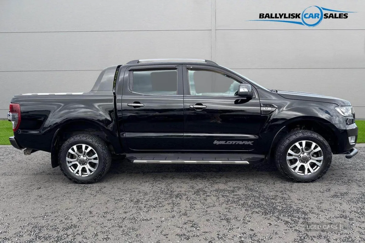 Ford Ranger 3.2 TDCi Wildtrak Pickup Double Cab 4d - Image 3
