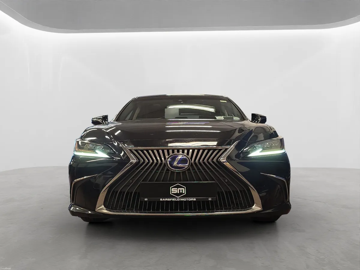 2020 LEXUS ES 300H SUNROOF. - Image 2