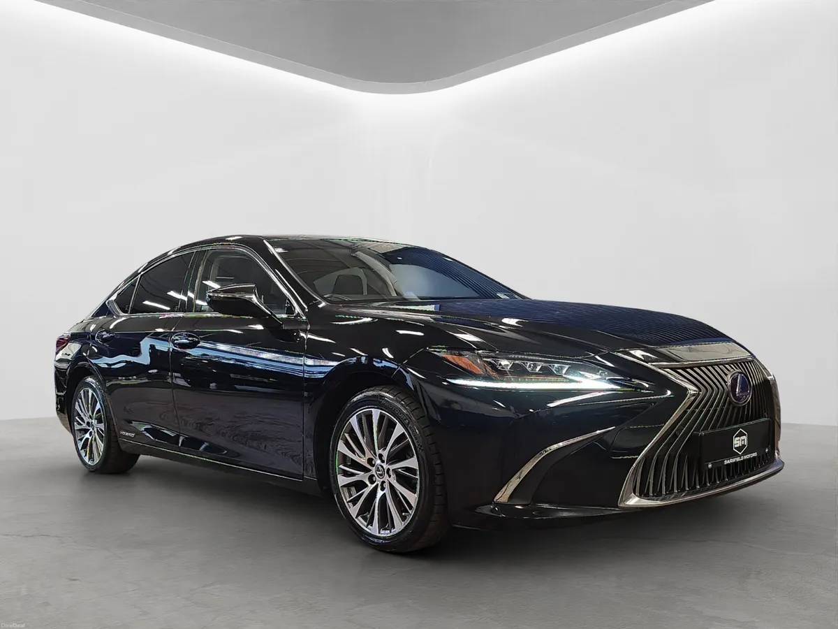 2020 LEXUS ES 300H SUNROOF. - Image 1