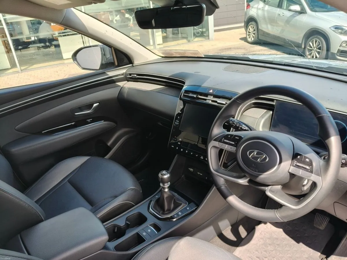 Hyundai Tucson 2WD Executive - Image 4