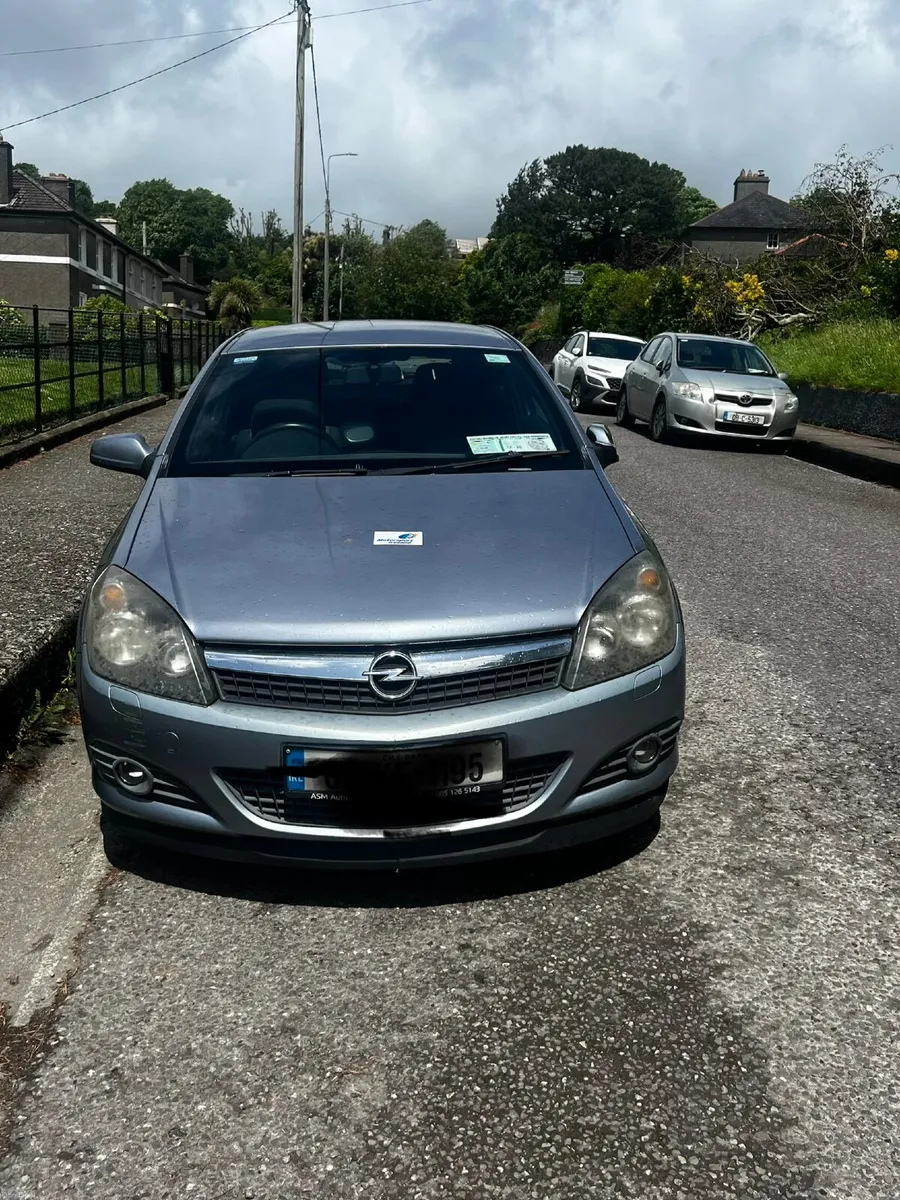 Opel Astra 2008 - Image 1