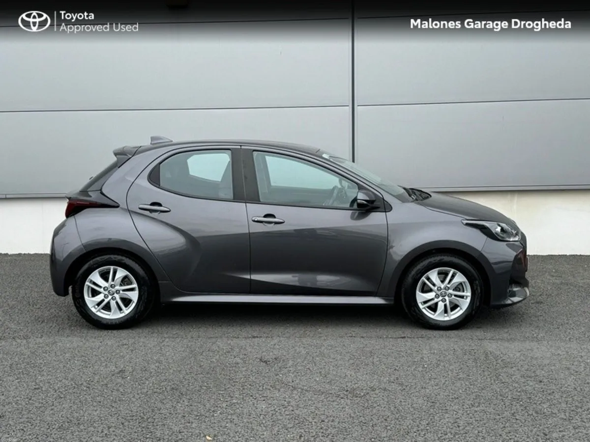 Toyota Yaris 1.0 LUNA 4DR - Image 3