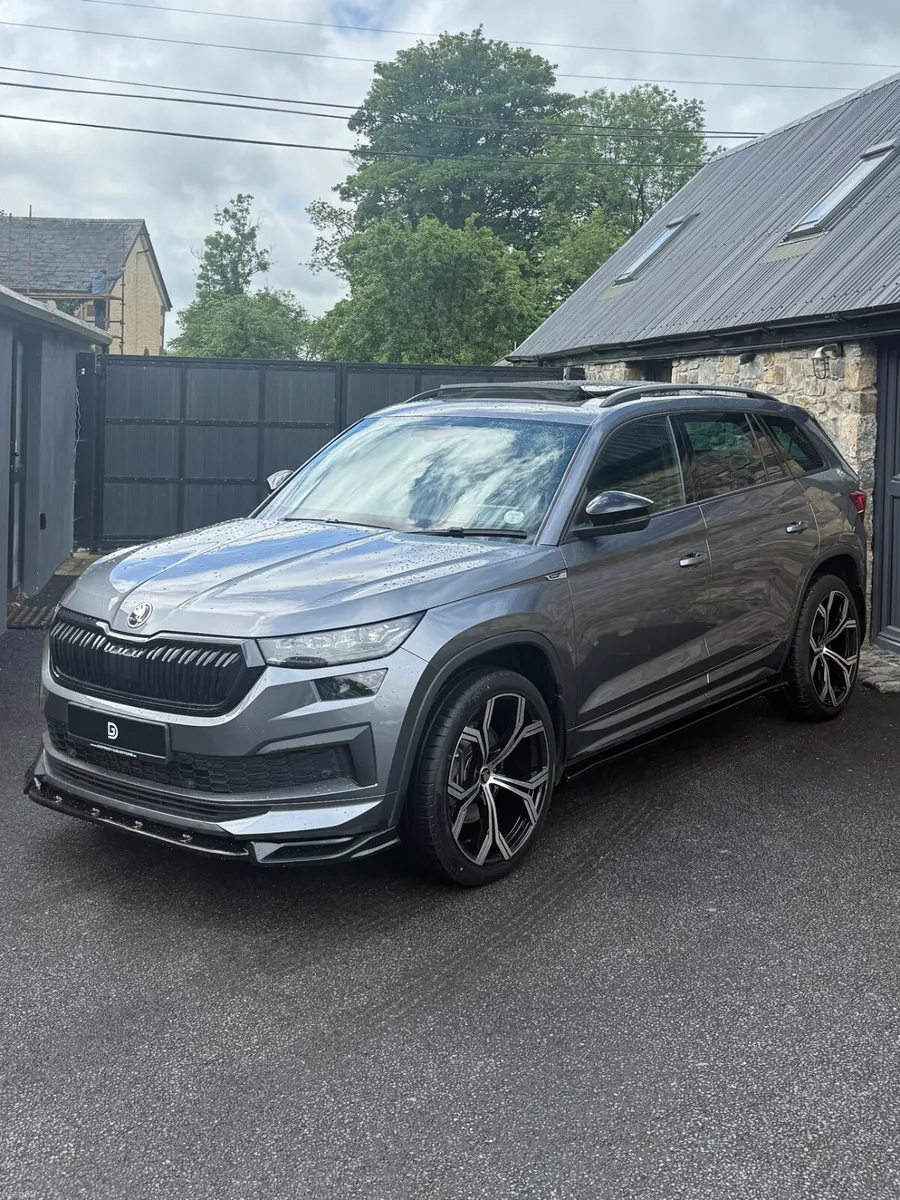 2022 SKODA KODIAQ SPORTLINE DSG 150 BHP BLACK PACK - Image 3