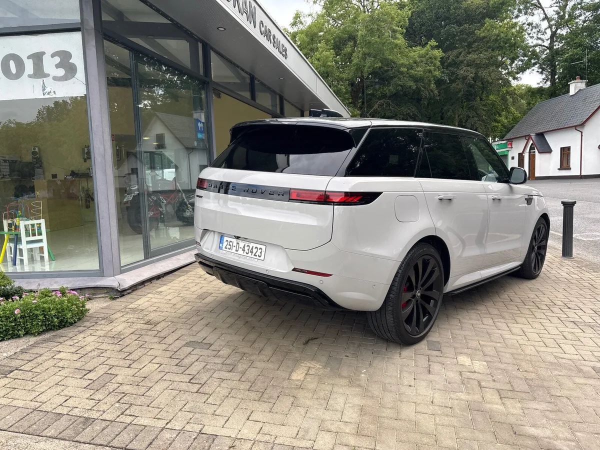 Land Rover Range Rover Sport 2025 - Image 3