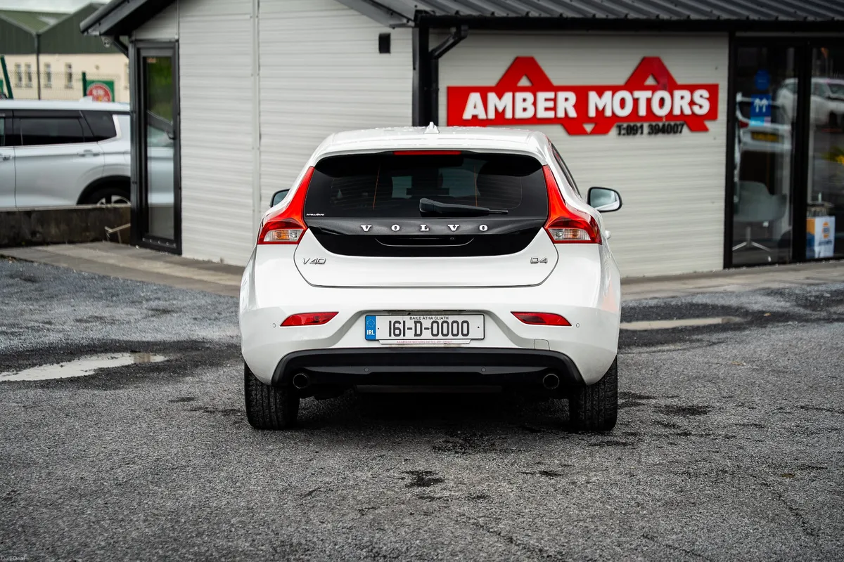 2016 VOLVO V40 AUTOMATIC TURBO DIESEL - Image 3