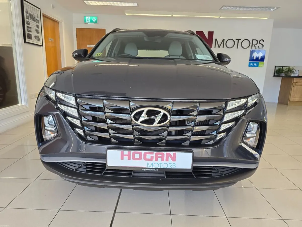 Hyundai Tucson Executive Diesel - Image 2