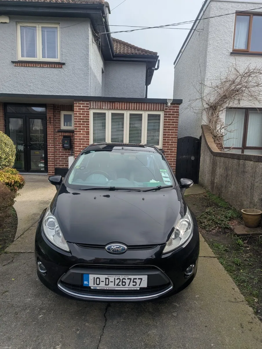 Ford Fiesta 2010 - Image 1