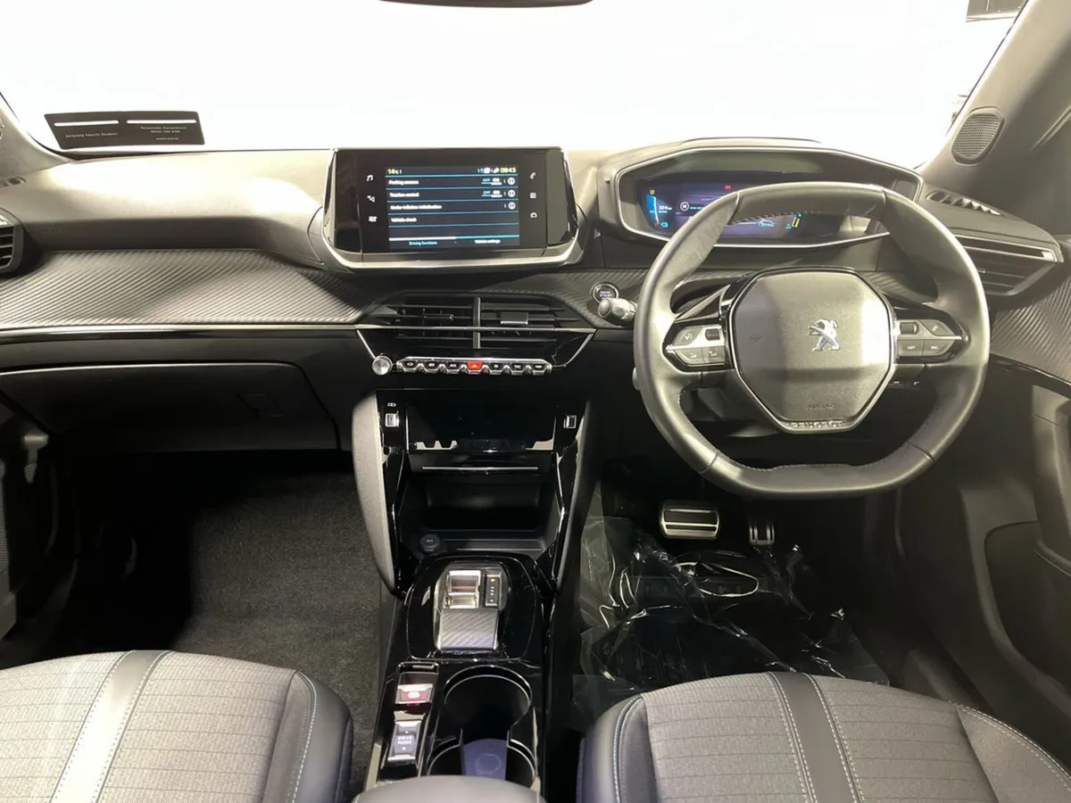 Peugeot 2008 - Image 3
