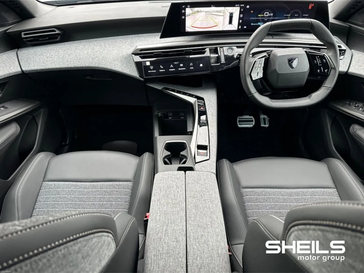 Peugeot 3008 BEV 73kWH 210BHP ALLURE **DEMO** - Image 3
