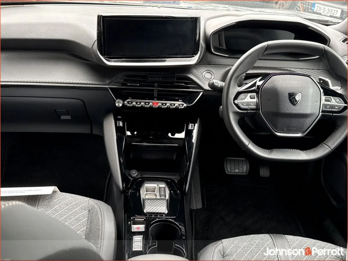 Peugeot 2008 HYBRID 145BHP e-DCS6 Allure - Image 4