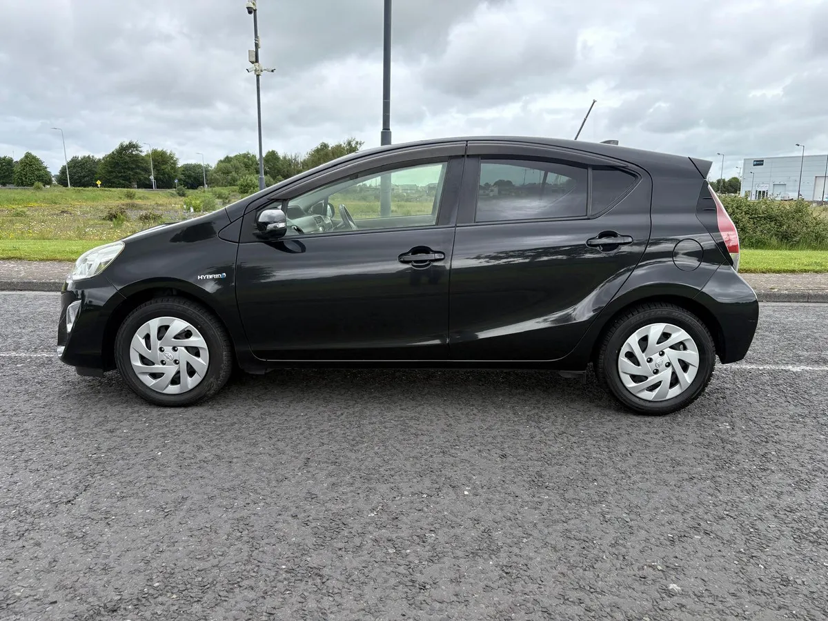2016 Toyota Aqua, 1.5 Petrol Hybrid, Automatic - Image 3