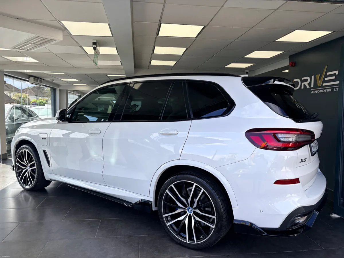 BMW X5 2022 45e M-Sport Pro***2 Year Warranty *** - Image 5