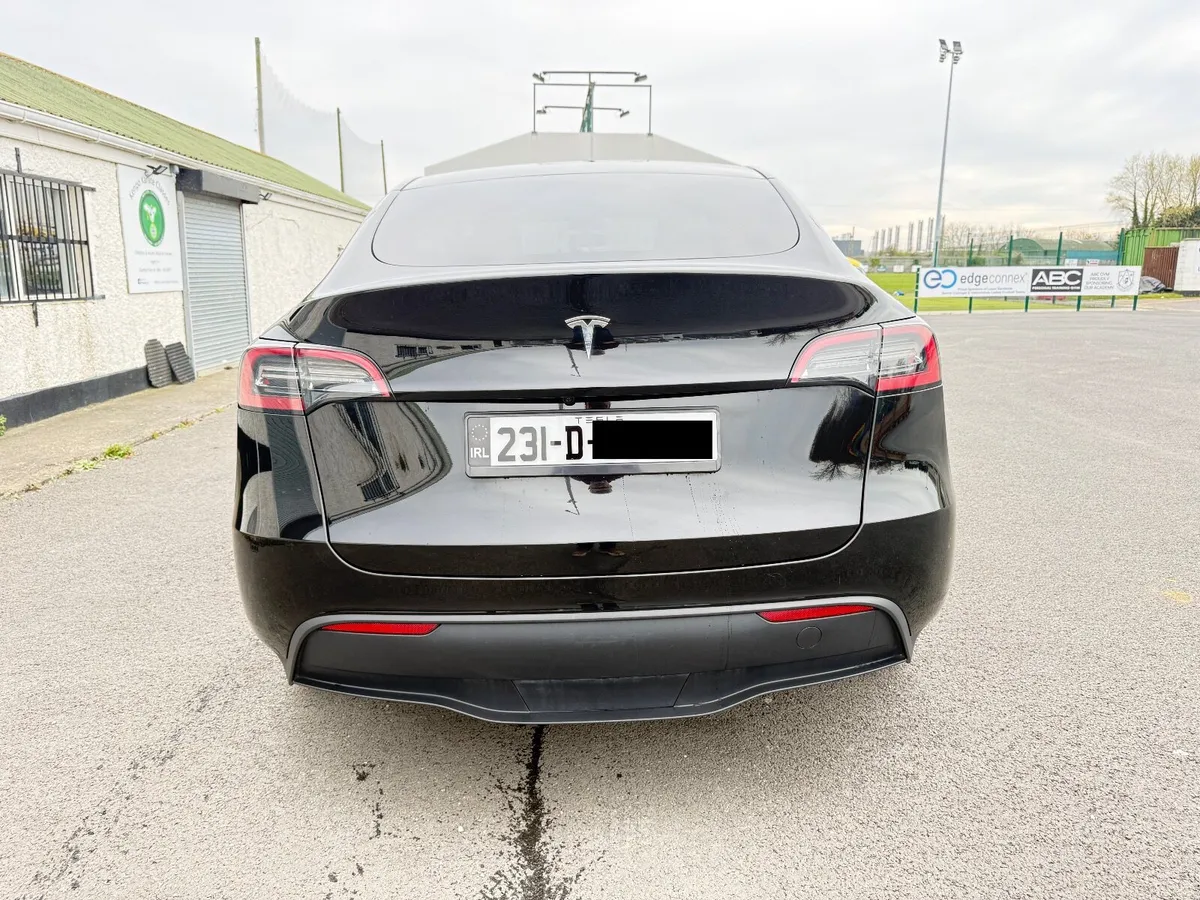 Tesla Model Y 2023 - 20" Wheel & Ceramic Coating - Image 3