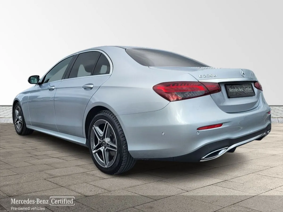 Mercedes-Benz E-Class E220d AMG LINE SALOON * LOW - Image 3