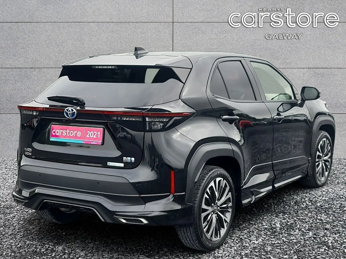 Toyota Yaris Cross 1.5 Hybrid - Image 3