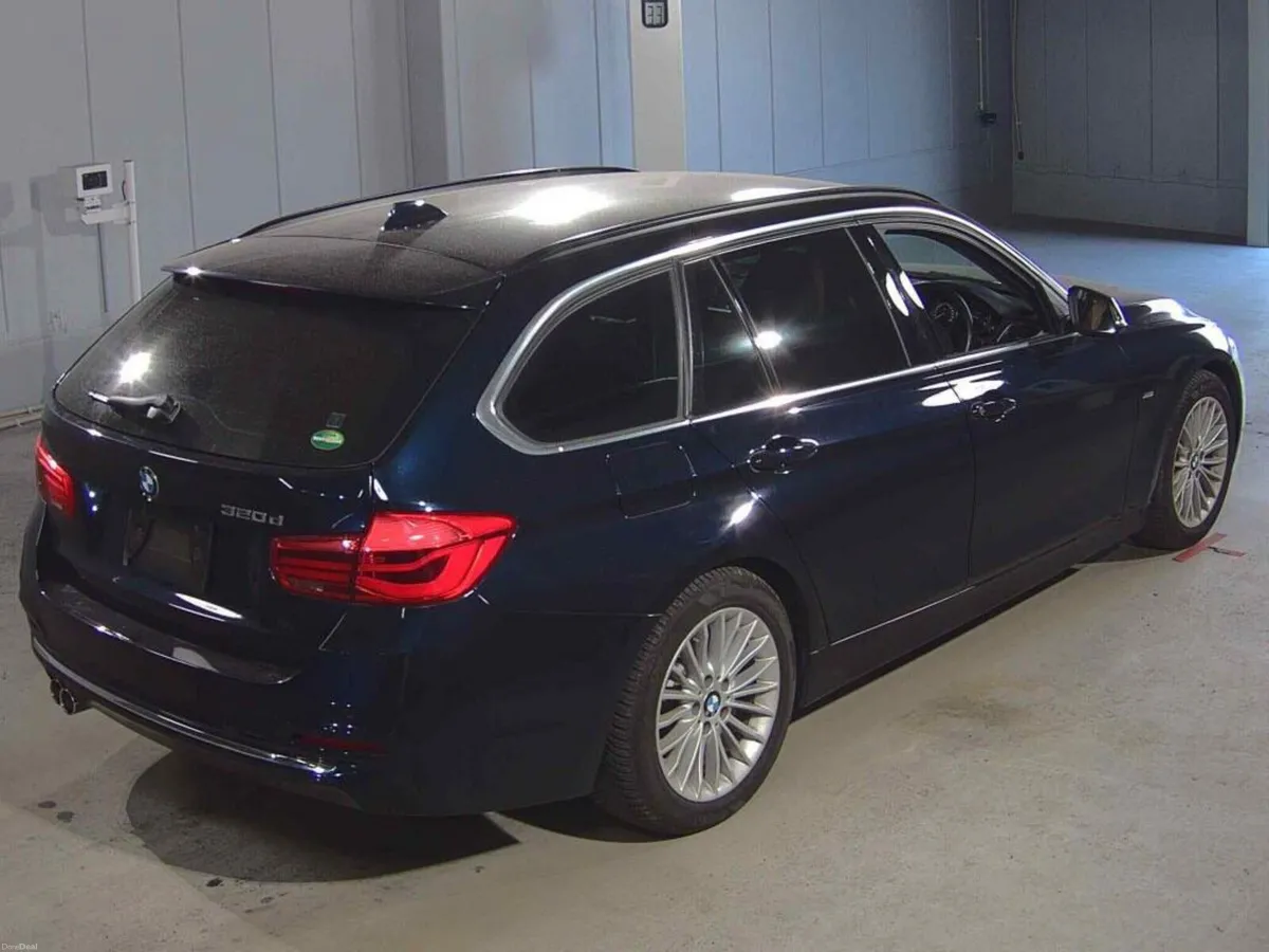 BMW 320D TOURING LUXURY AUTO 2017 - Image 4