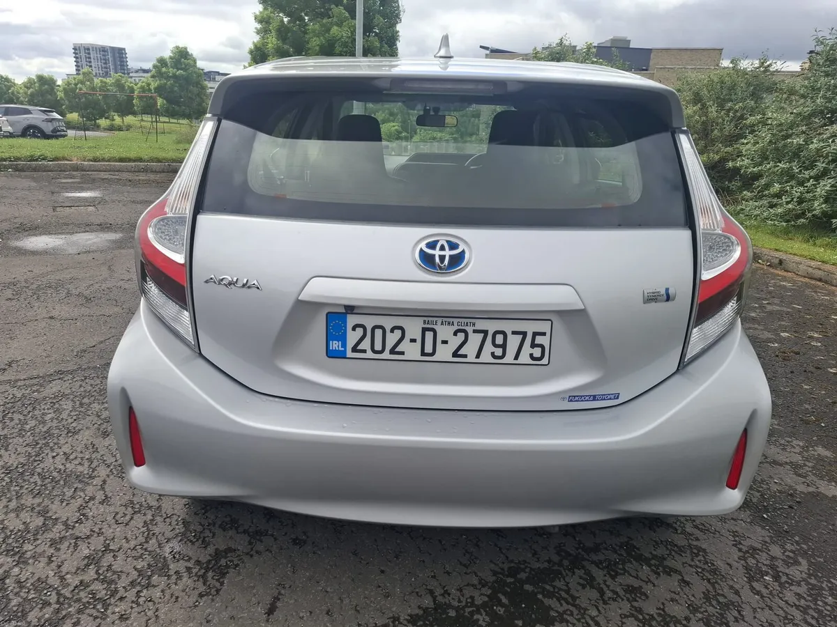 Toyota Aqua 2020 automatic rev camera android - Image 4