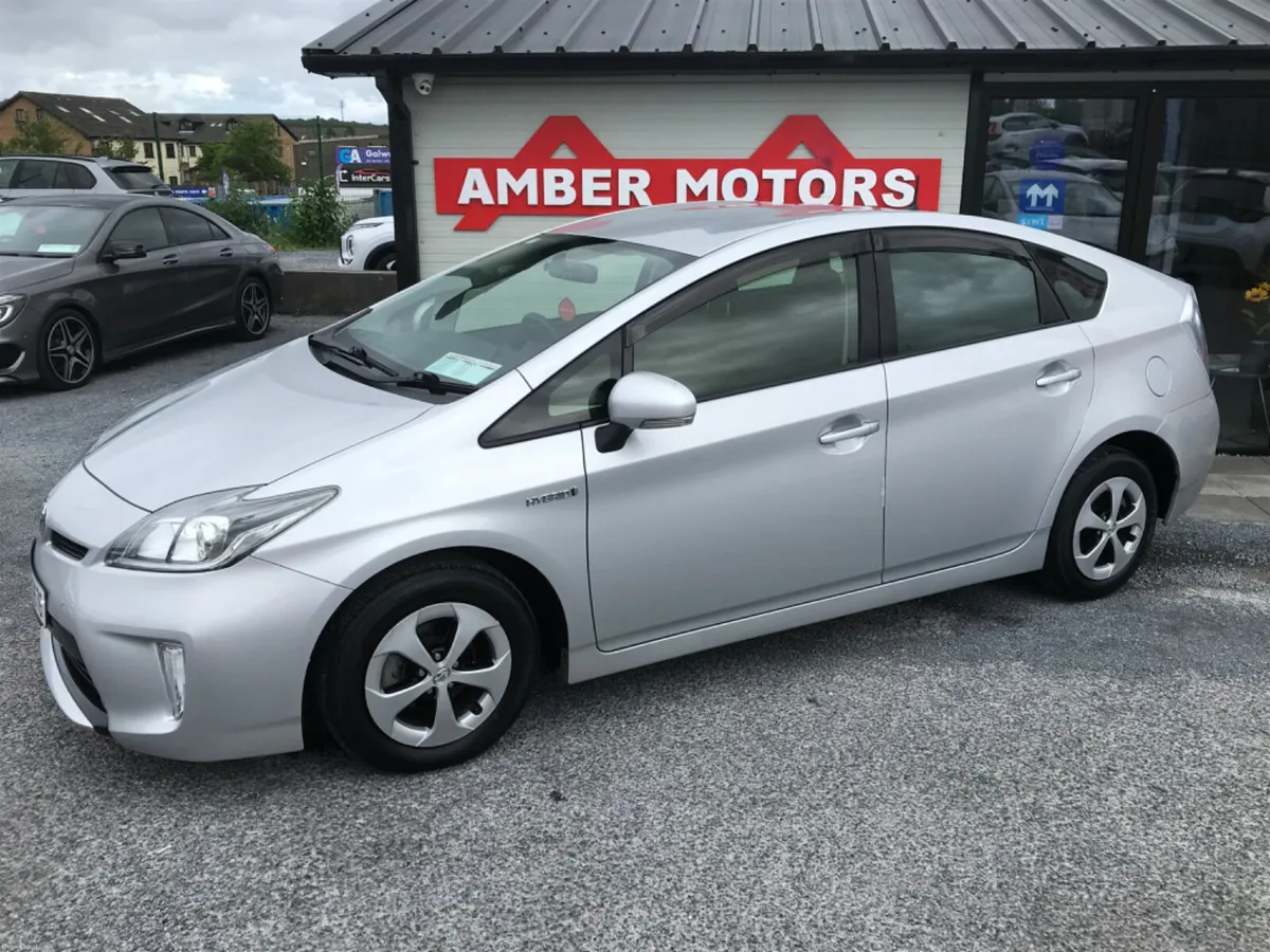 2015 Toyota Prius Hybrid - Image 1