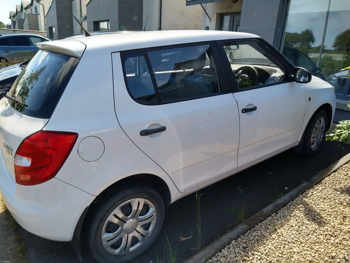 Skoda Fabia 2011 - Image 1