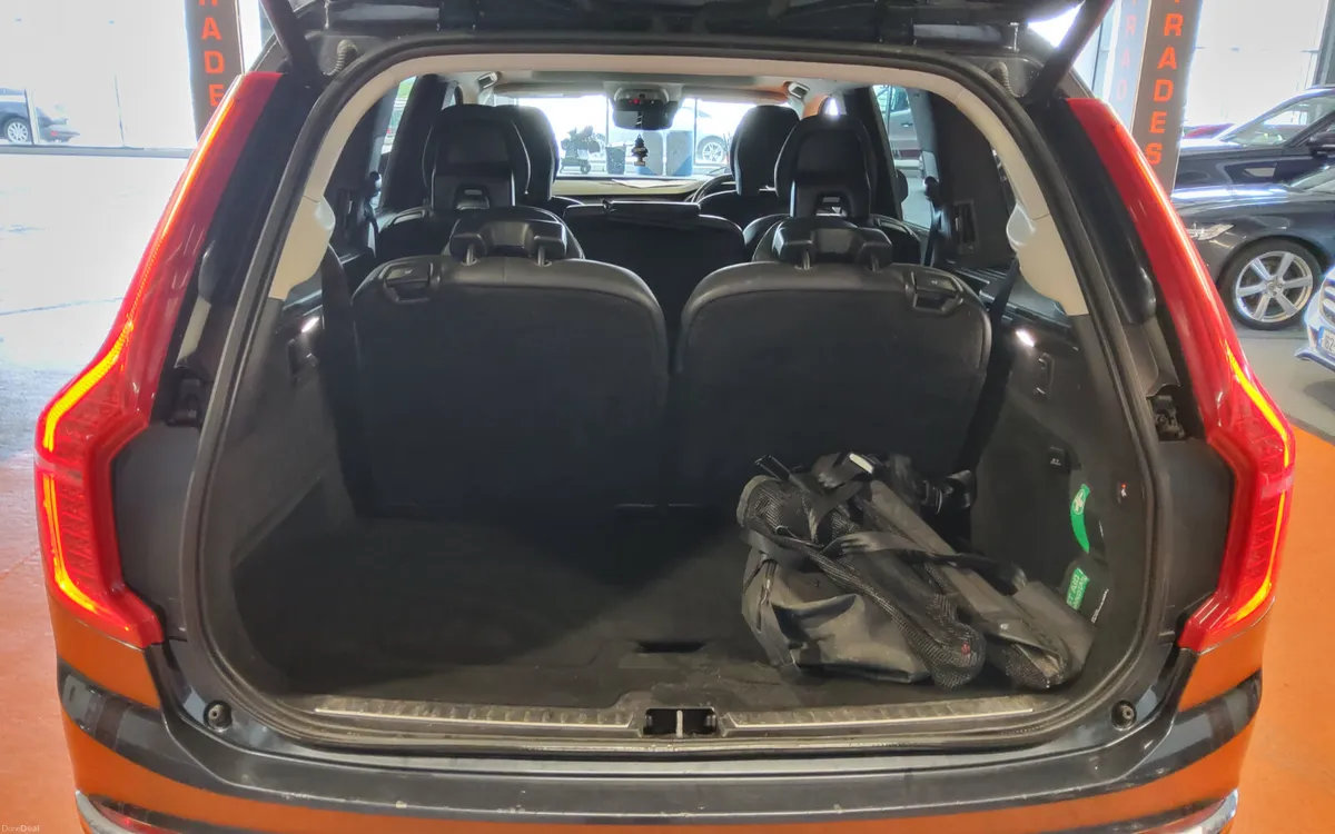 Volvo XC90 2022 - Image 4