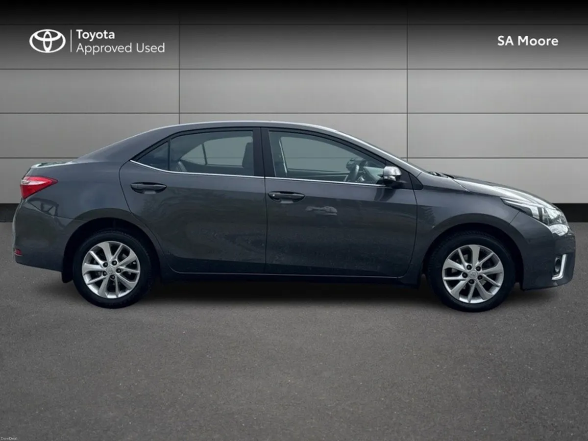 Toyota Corolla 1.4 D-4D LUNA 4DR - Image 3