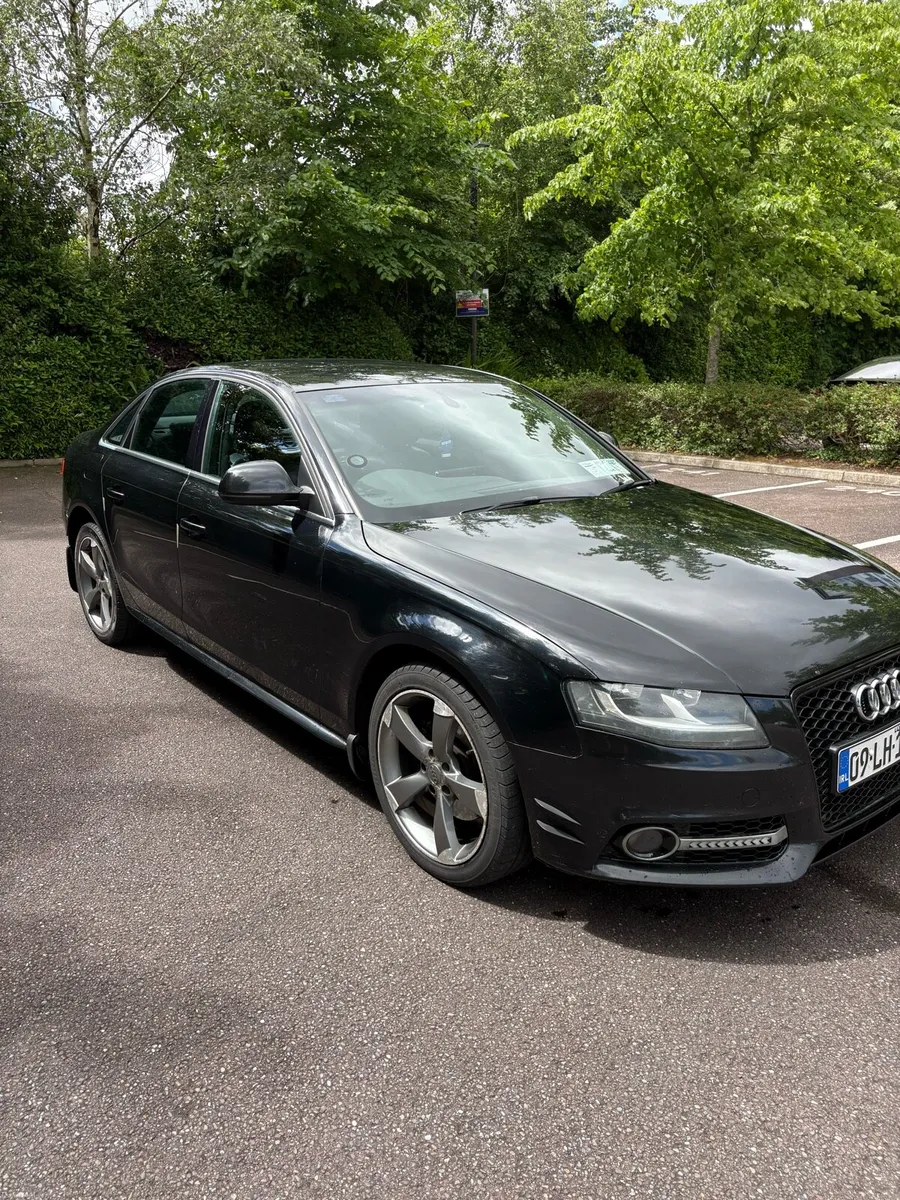 2009 Audi A4 2.0 TDI Manual — Black - Image 2
