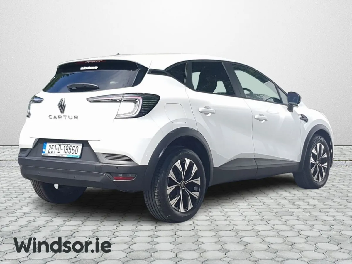 Renault Captur TCe 90 Evolution - Image 3