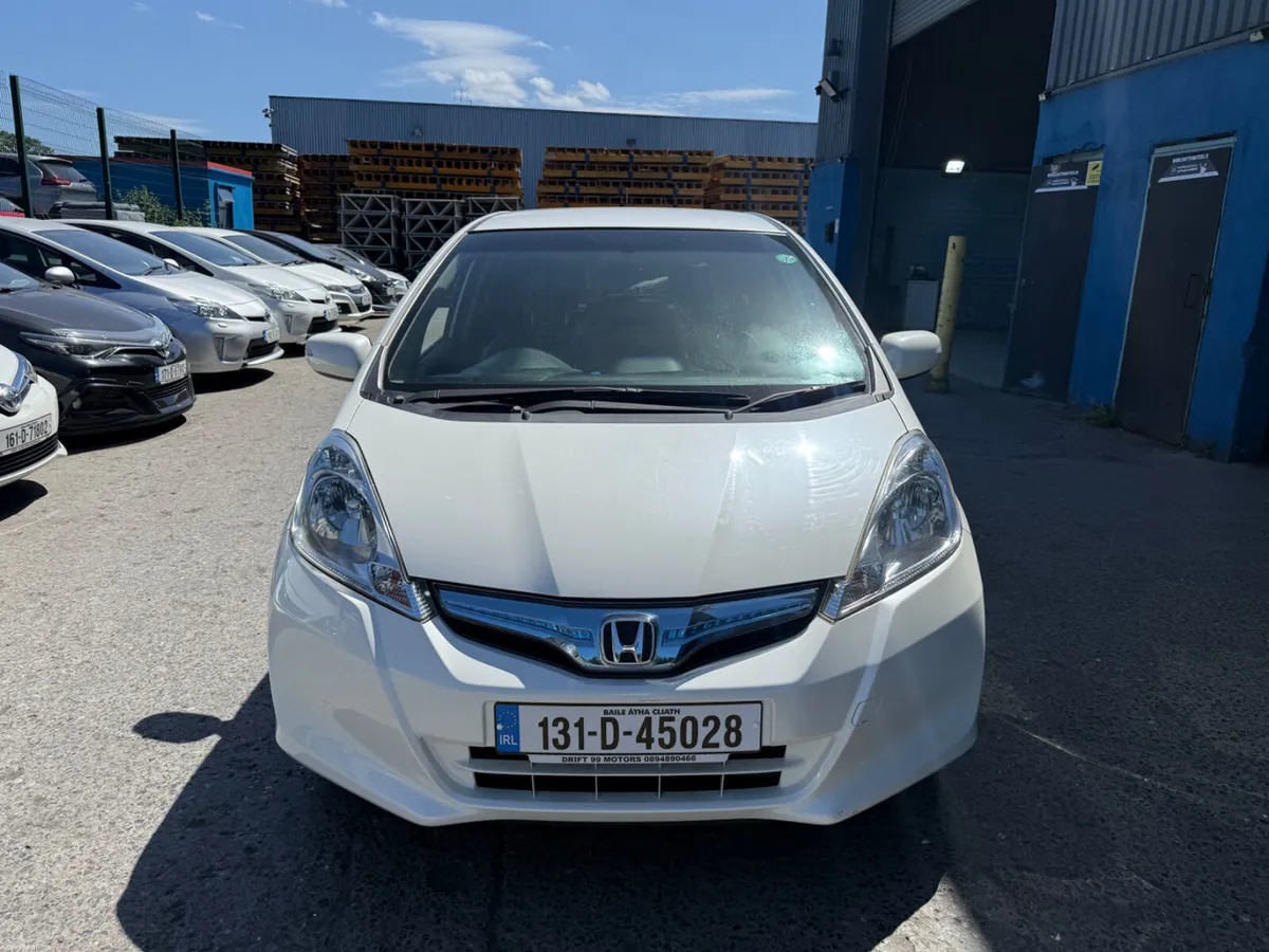 2013 Honda Fit Hybrid  Automatic/ Leather spec - Image 2