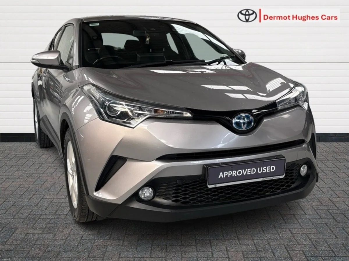 Toyota C-HR HYBRID LUNA 4DR AUTO - Image 1