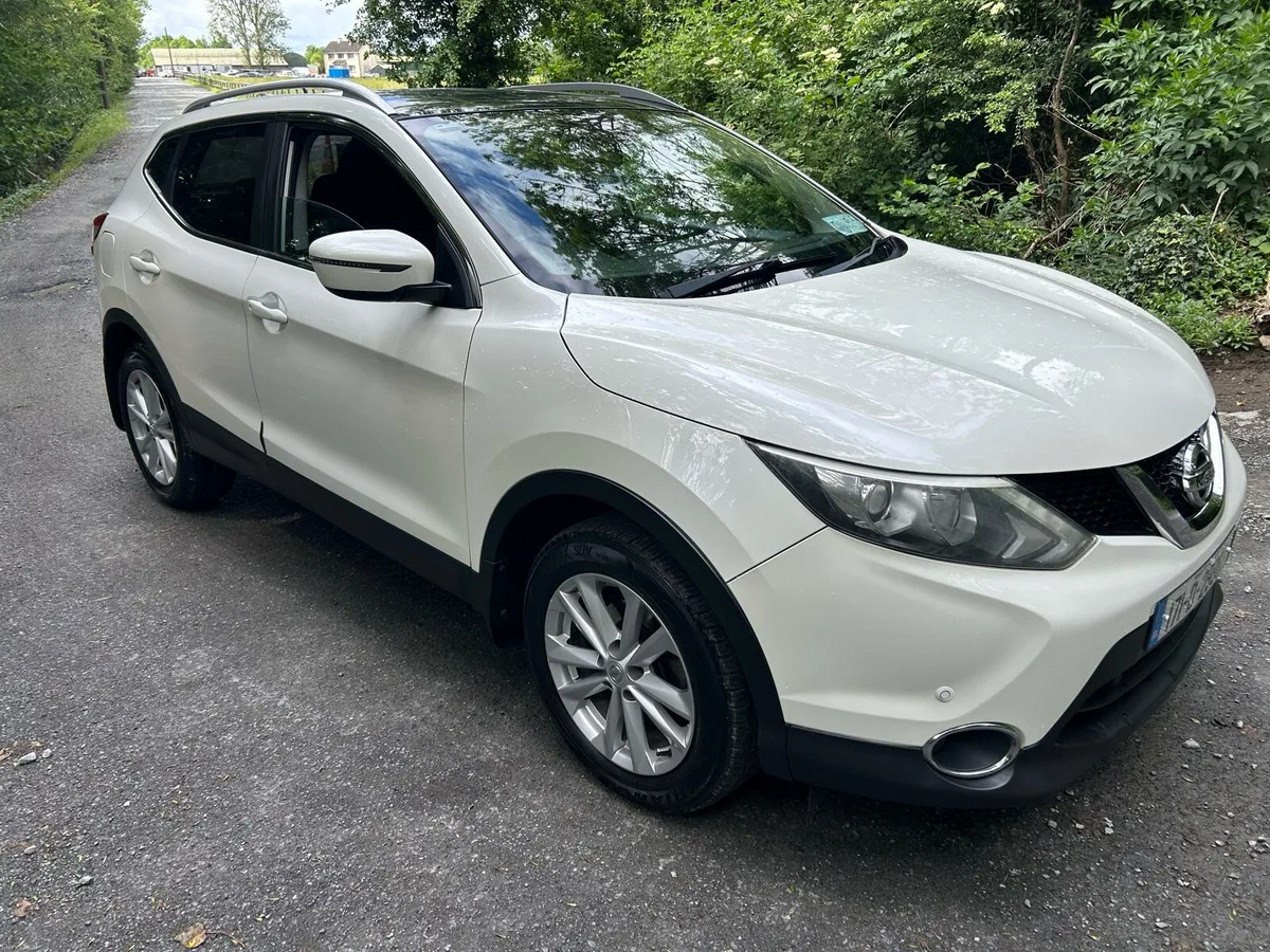Nissan Qasqai Automatic - Image 1