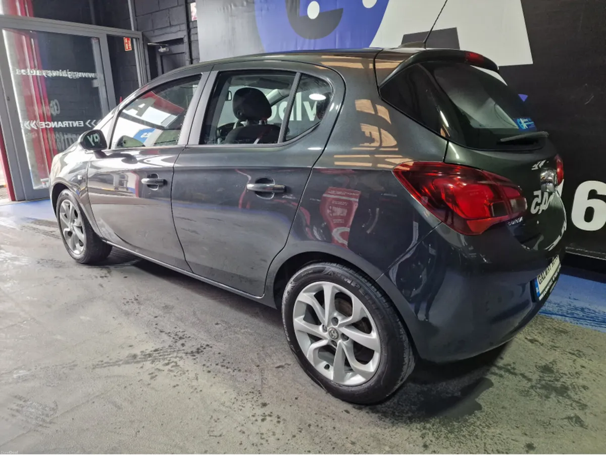 Opel Corsa 1.4 PETROL **CRUISE CONTROL, LOW MILAGE - Image 6