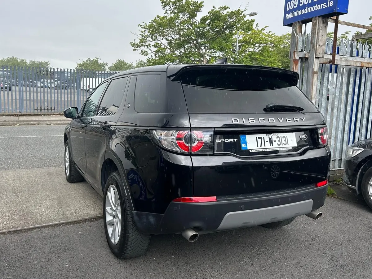 Land Rover Discovery Sport 2017–7 Seats  Automatic - Image 4