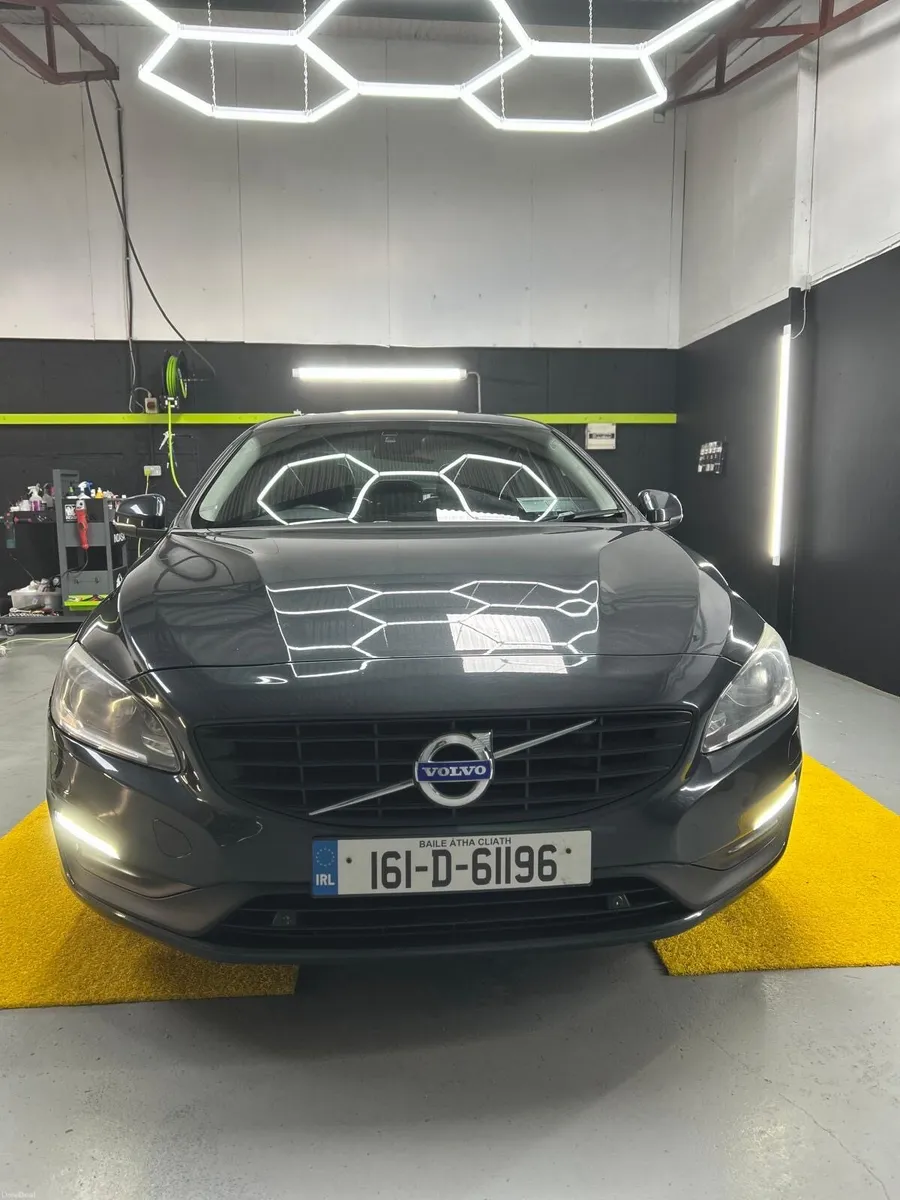Volvo s60 - Image 1