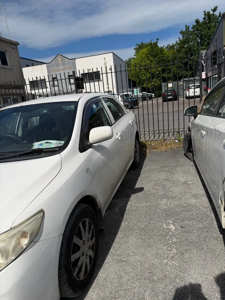 toyota corolla - Image 3