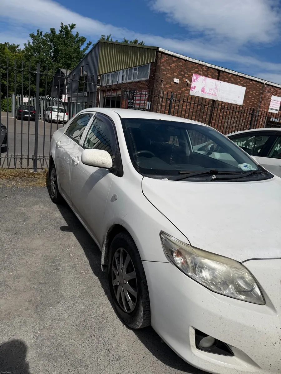 toyota corolla - Image 4