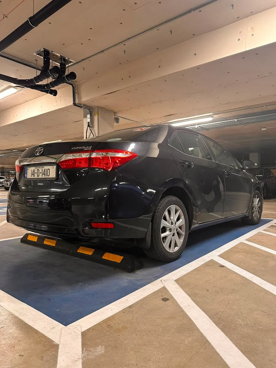 Toyota Corolla - Image 2