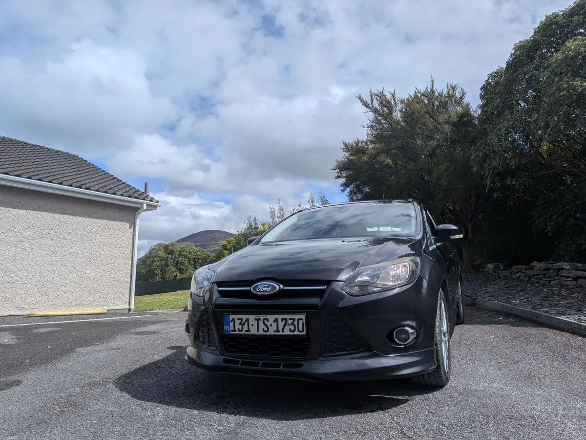 Ford Focus 1.0 EcoBoost Zetec (Engine 77,000km) - Image 3