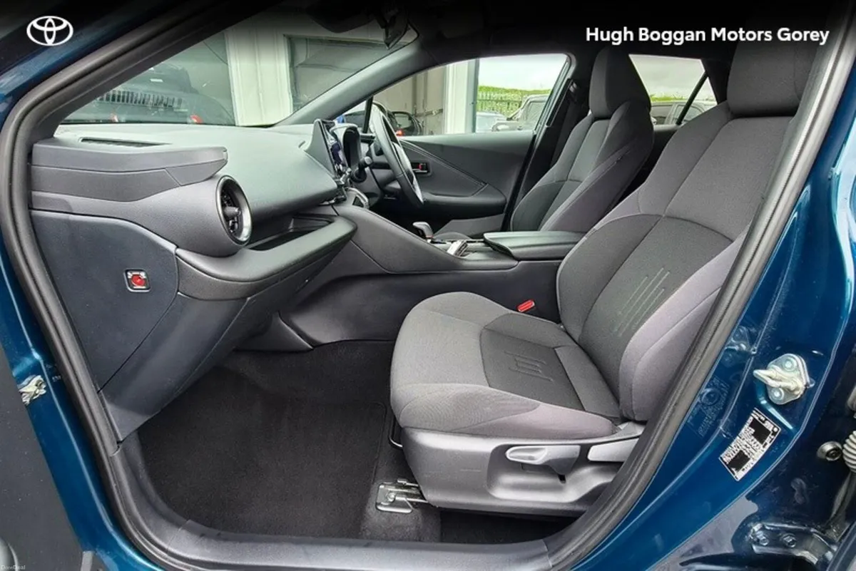 Toyota C-HR HYBRID SPORT 4DR AUTO - Image 6