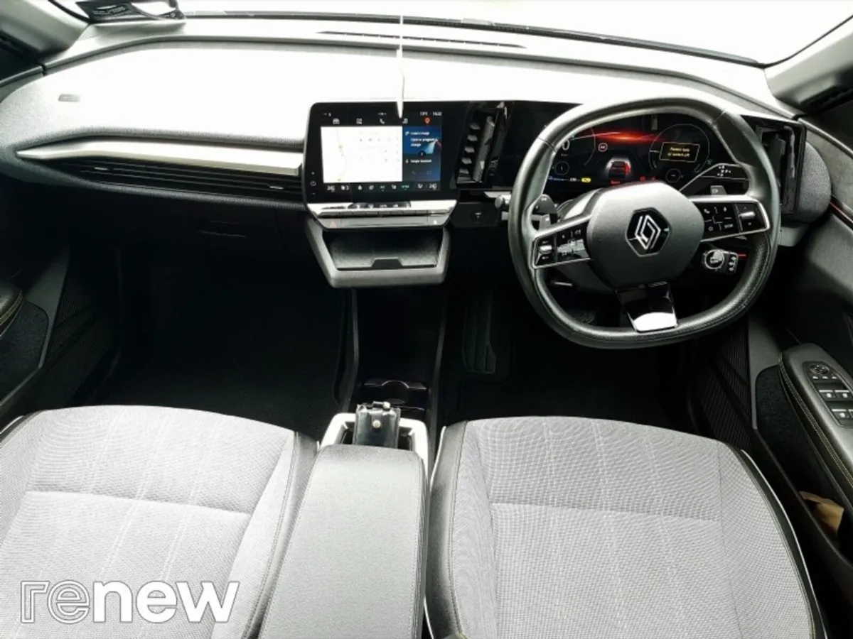 Renault Megane E-Tech EV60 220hp Techno - Image 2