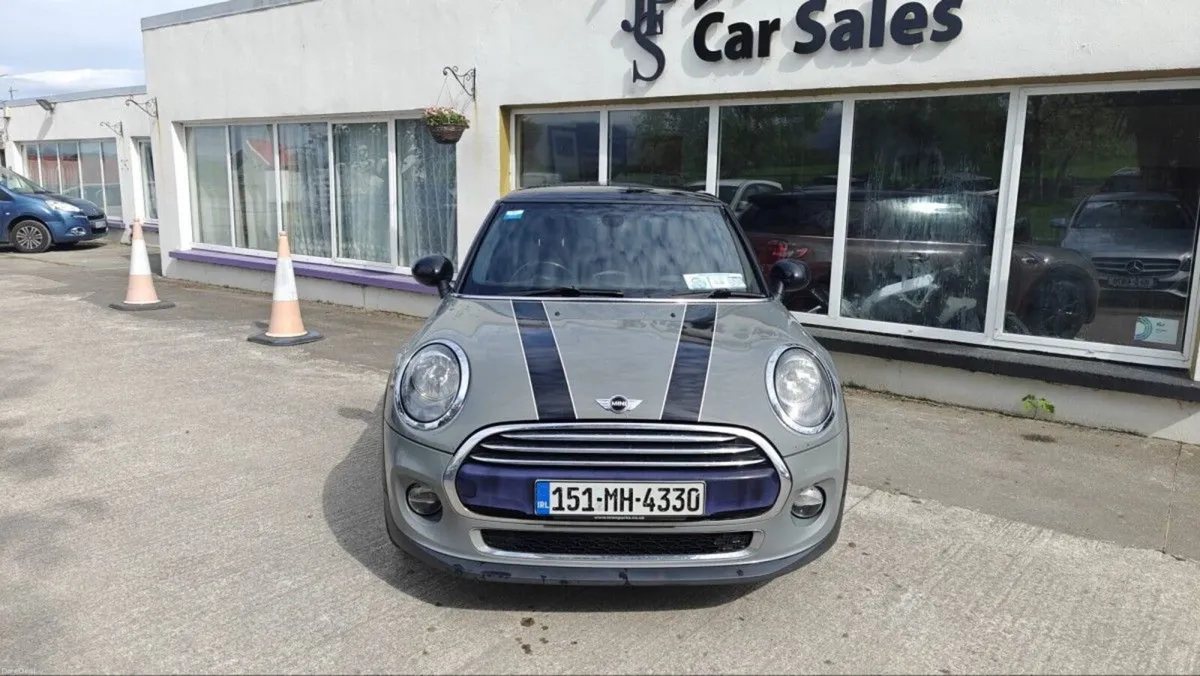 Mini Cooper Cooper D - Image 2